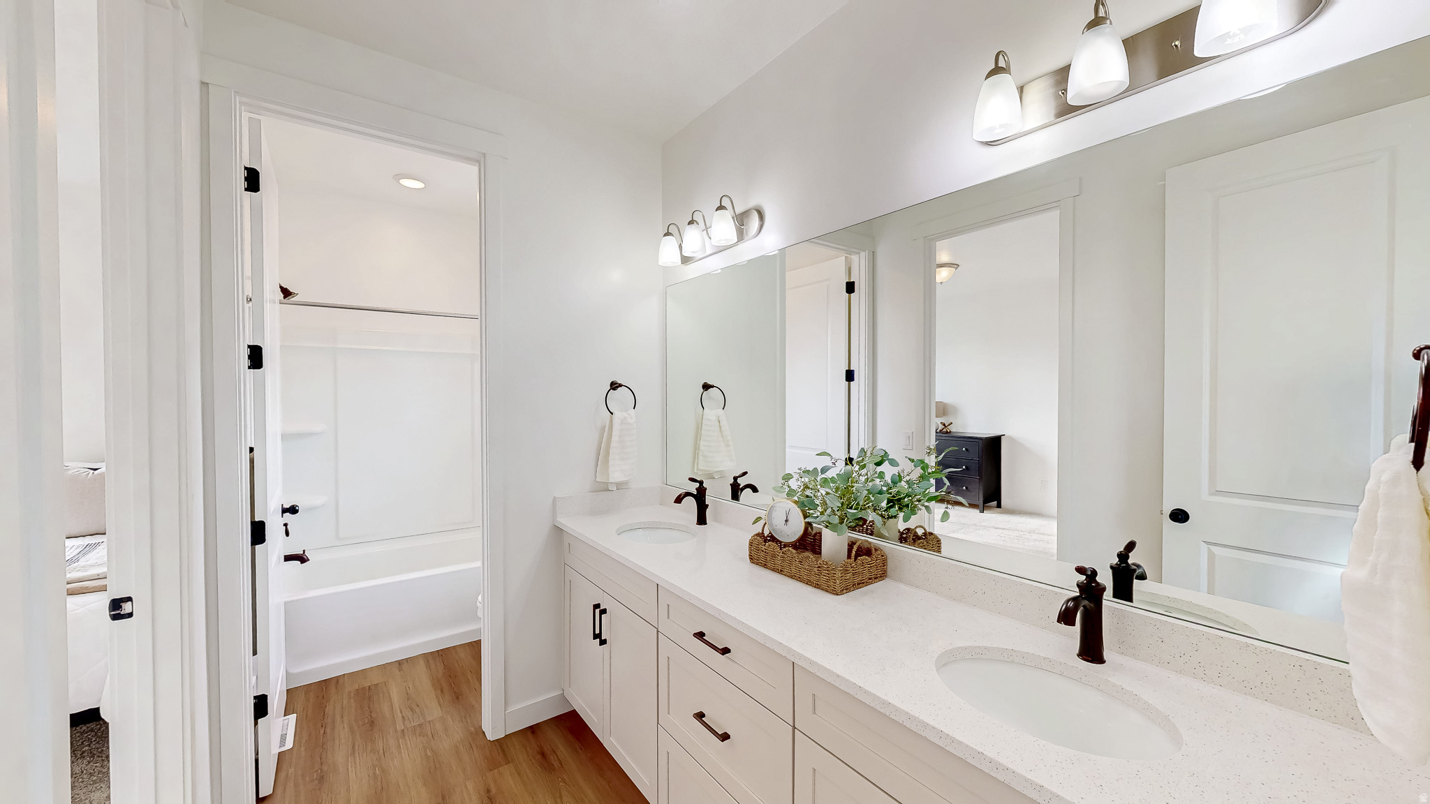 MAPLETON HEIGHTS - Residential