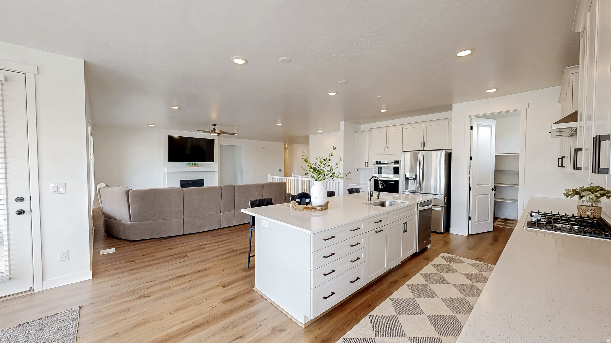 MAPLETON HEIGHTS - Residential