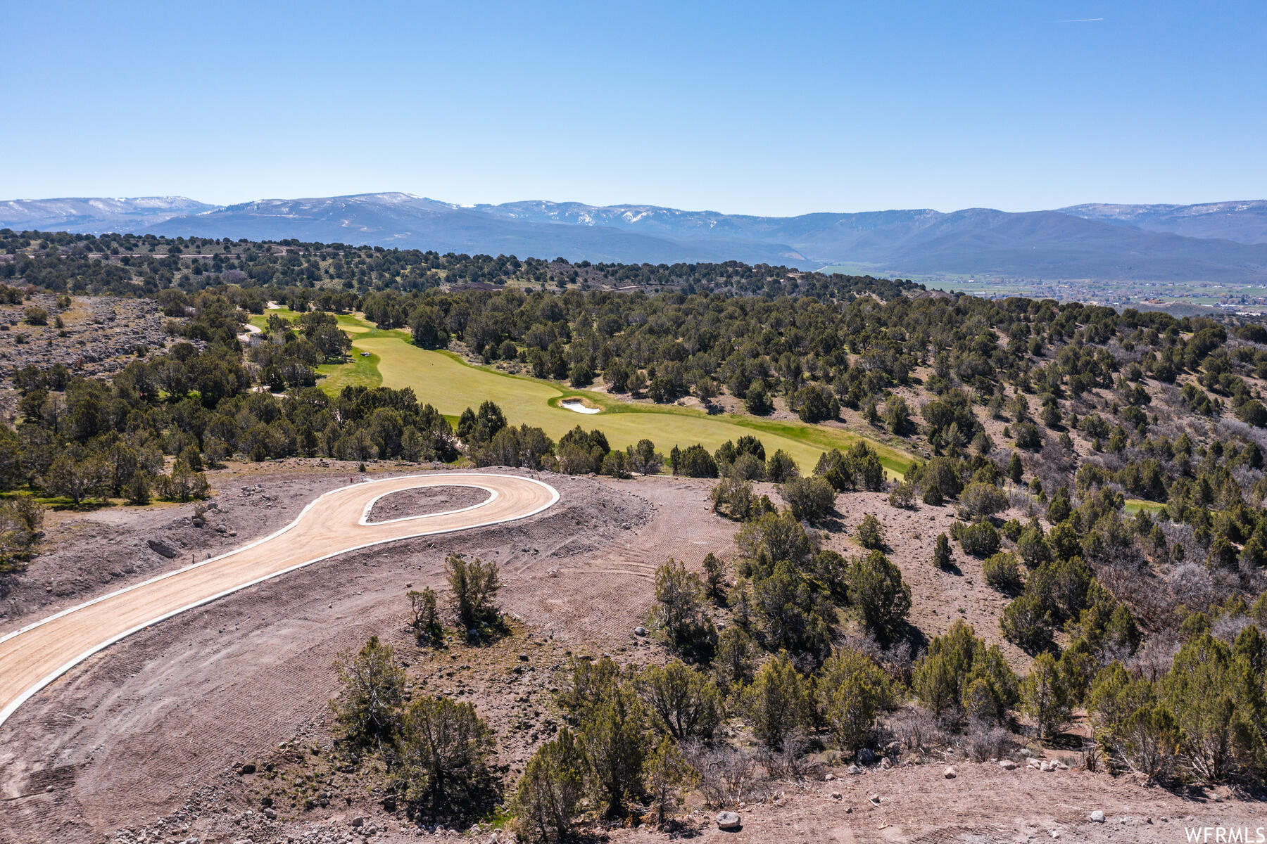 RED LEDGES - Land