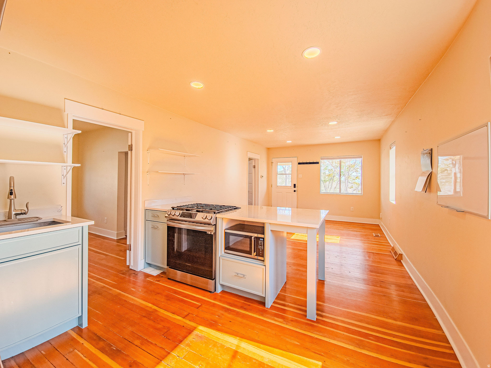 KENILWORTH SUB - Residential