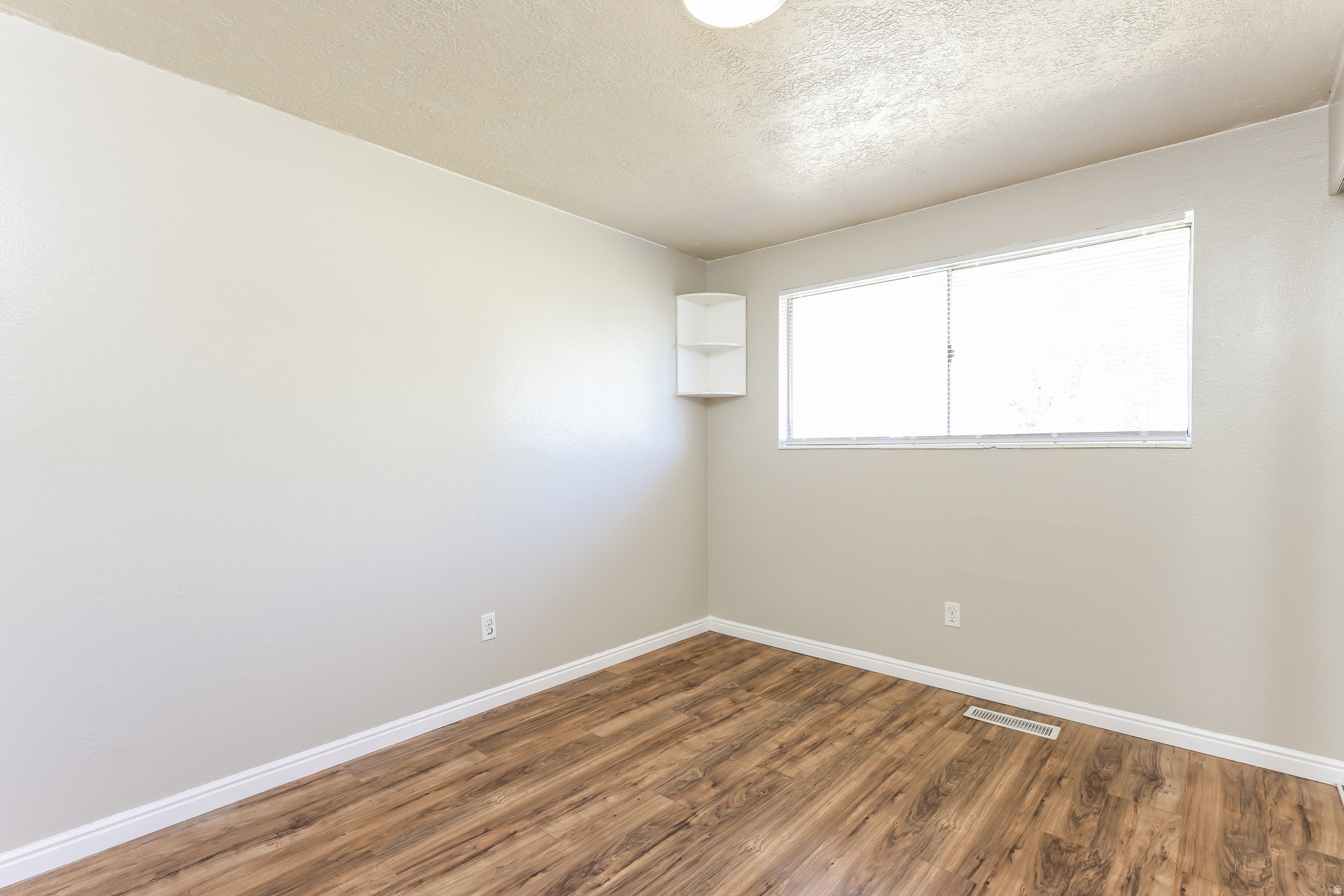 DIXIE VALLEY - Residential
