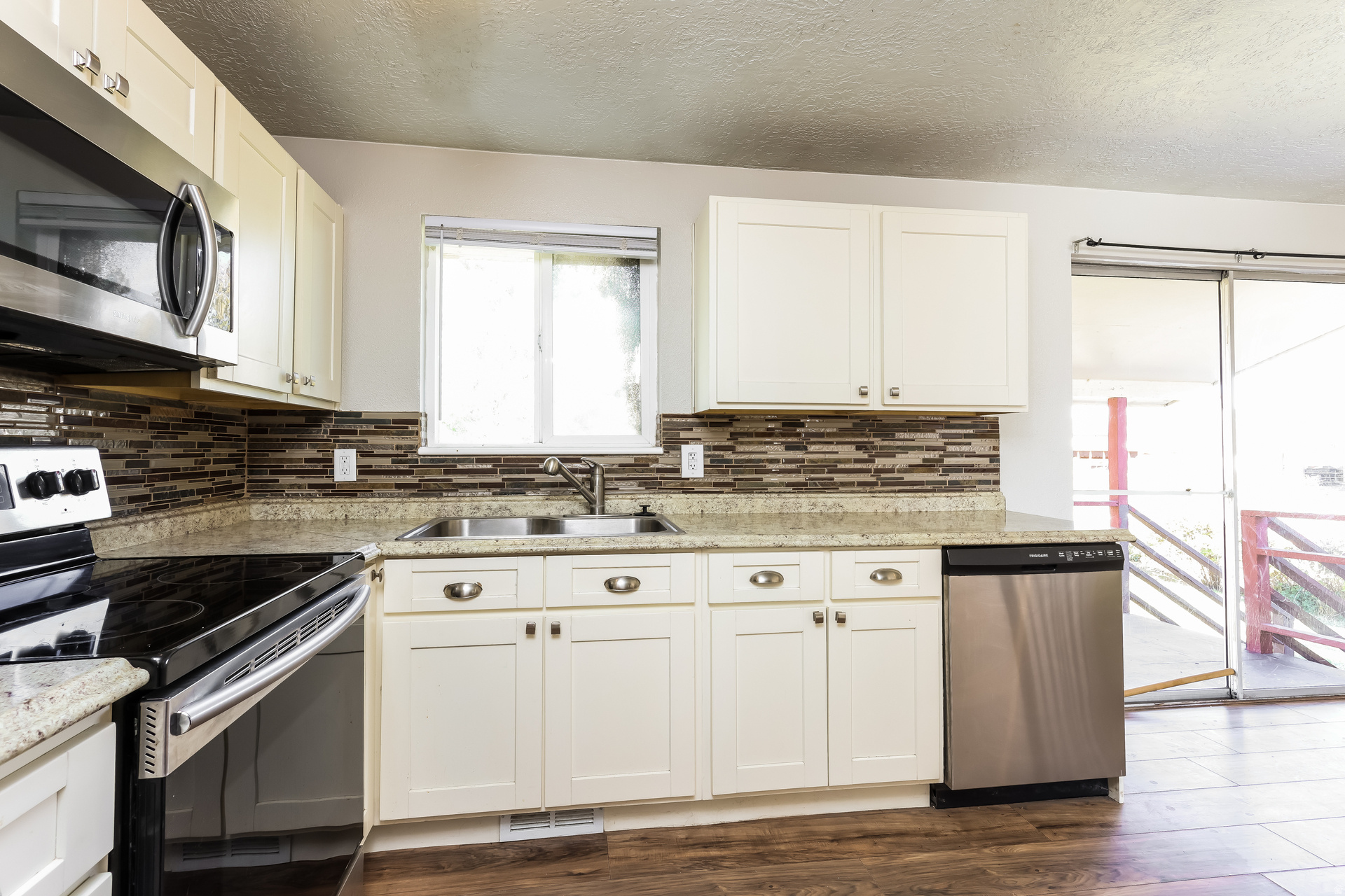 DIXIE VALLEY - Residential