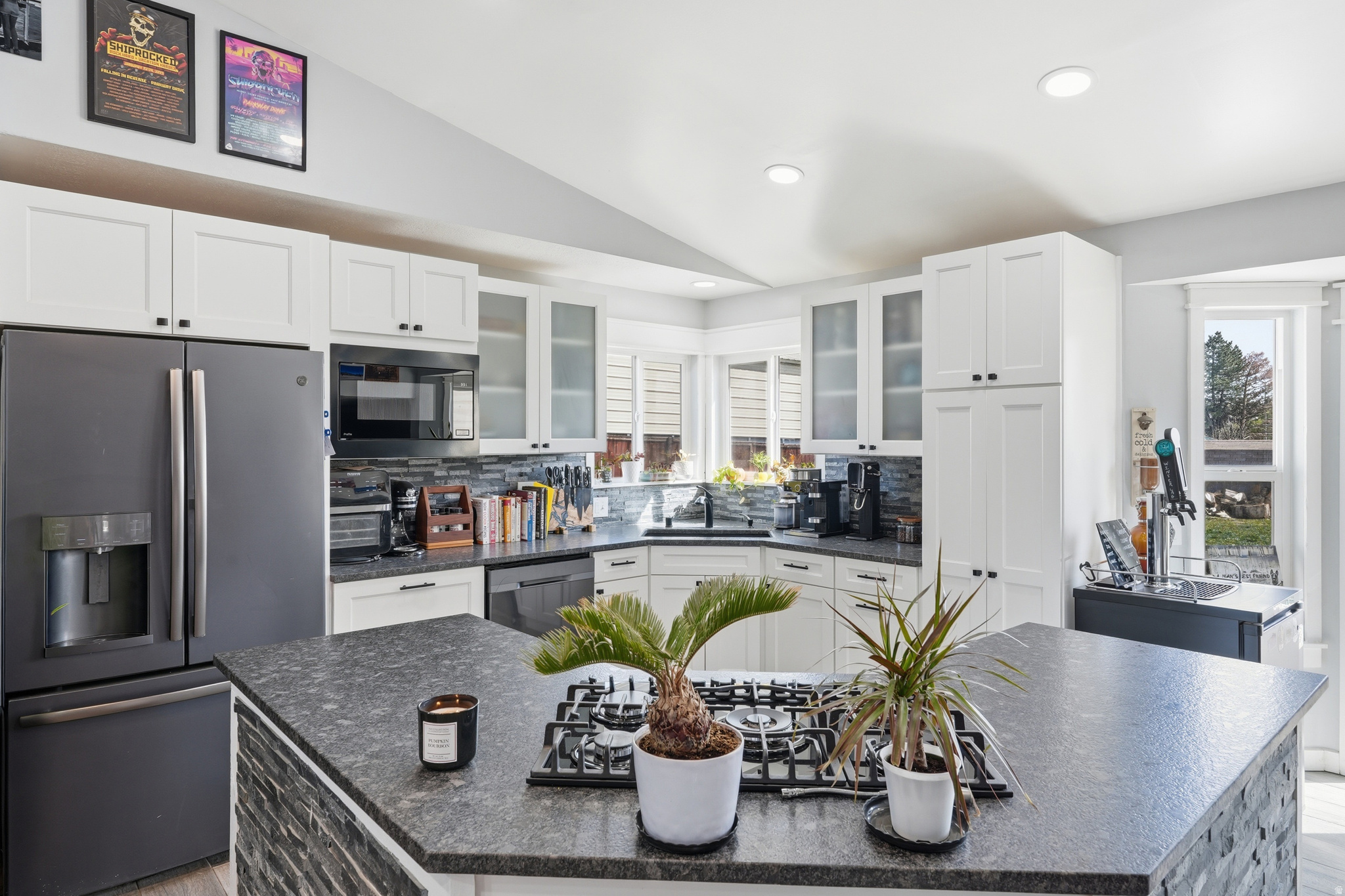 HUNTING CREEK - Residential