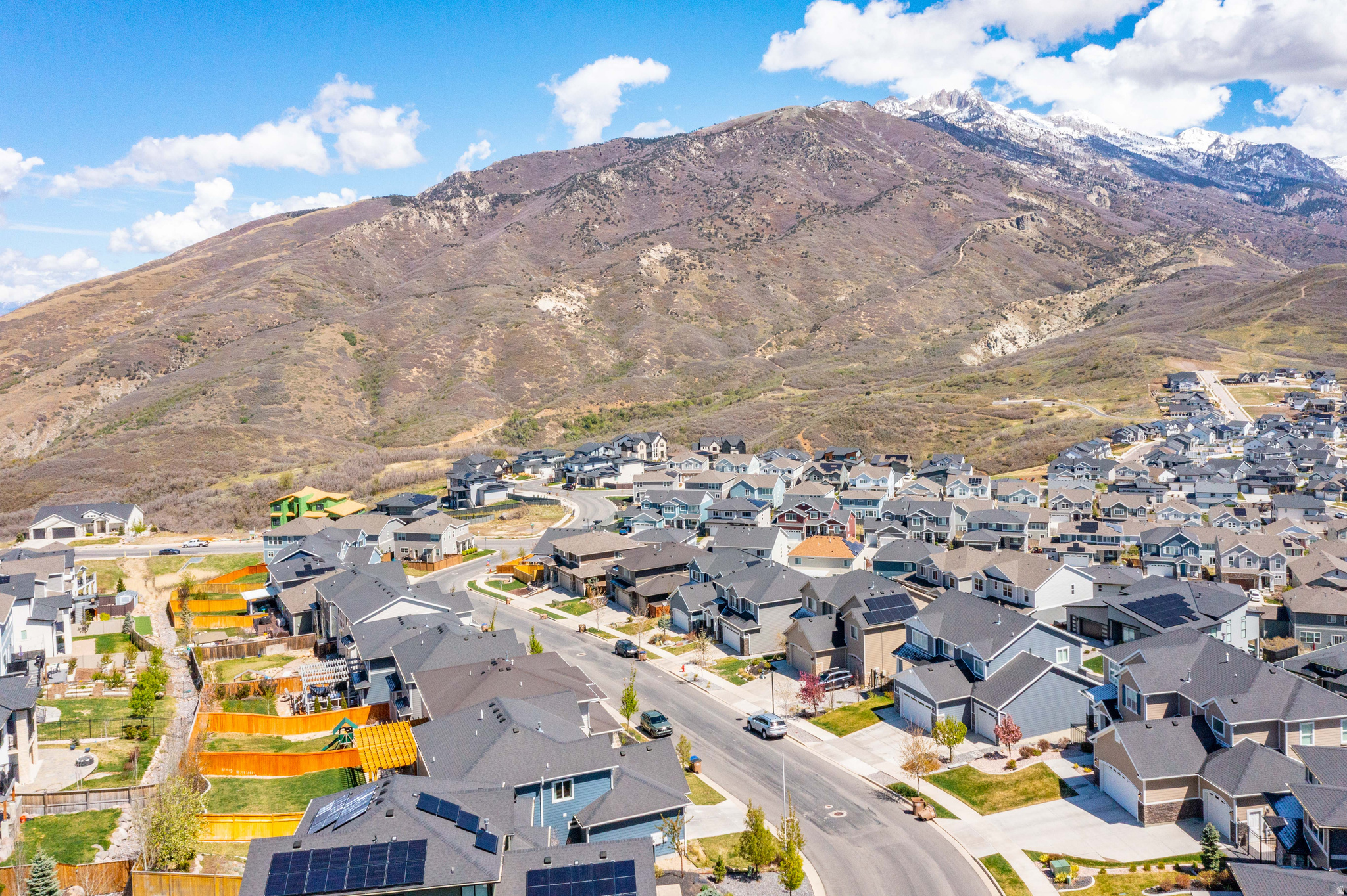 SUNCREST | EDELWEISS - Residential