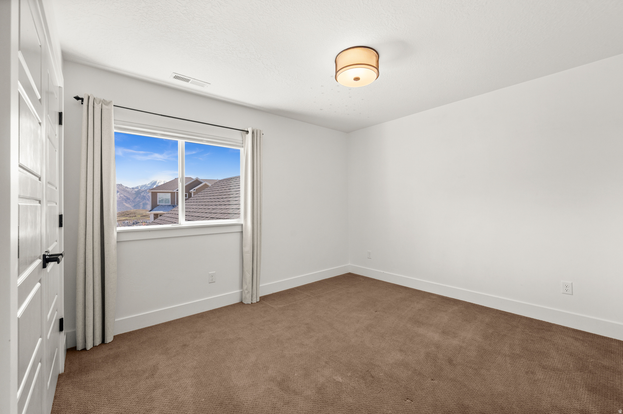 SUNCREST | EDELWEISS - Residential