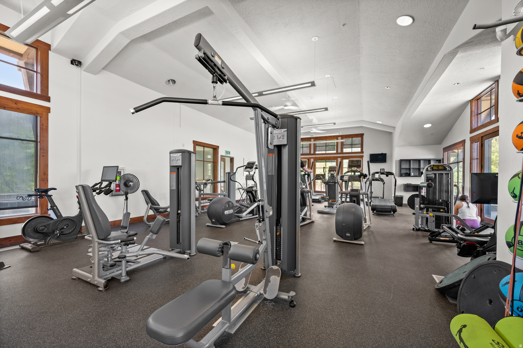 SUNCREST | EDELWEISS - Residential