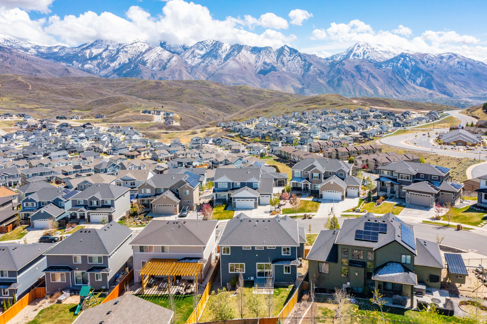SUNCREST | EDELWEISS - Residential