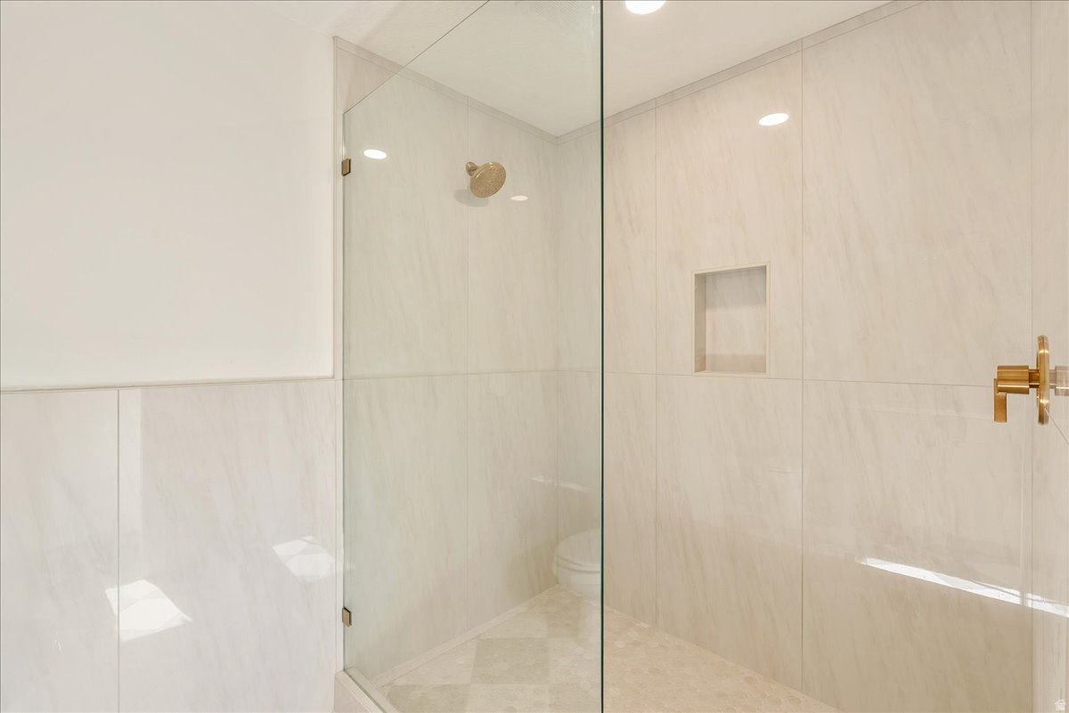 PLAT B - Residential