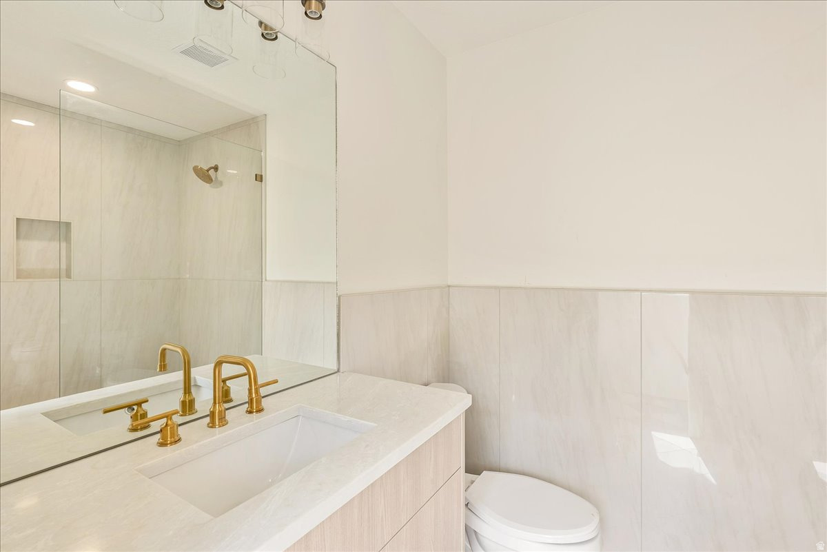 PLAT B - Residential