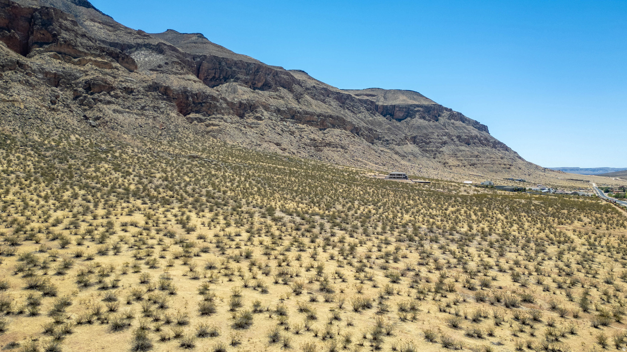 MOCCASIN FLATS - Land