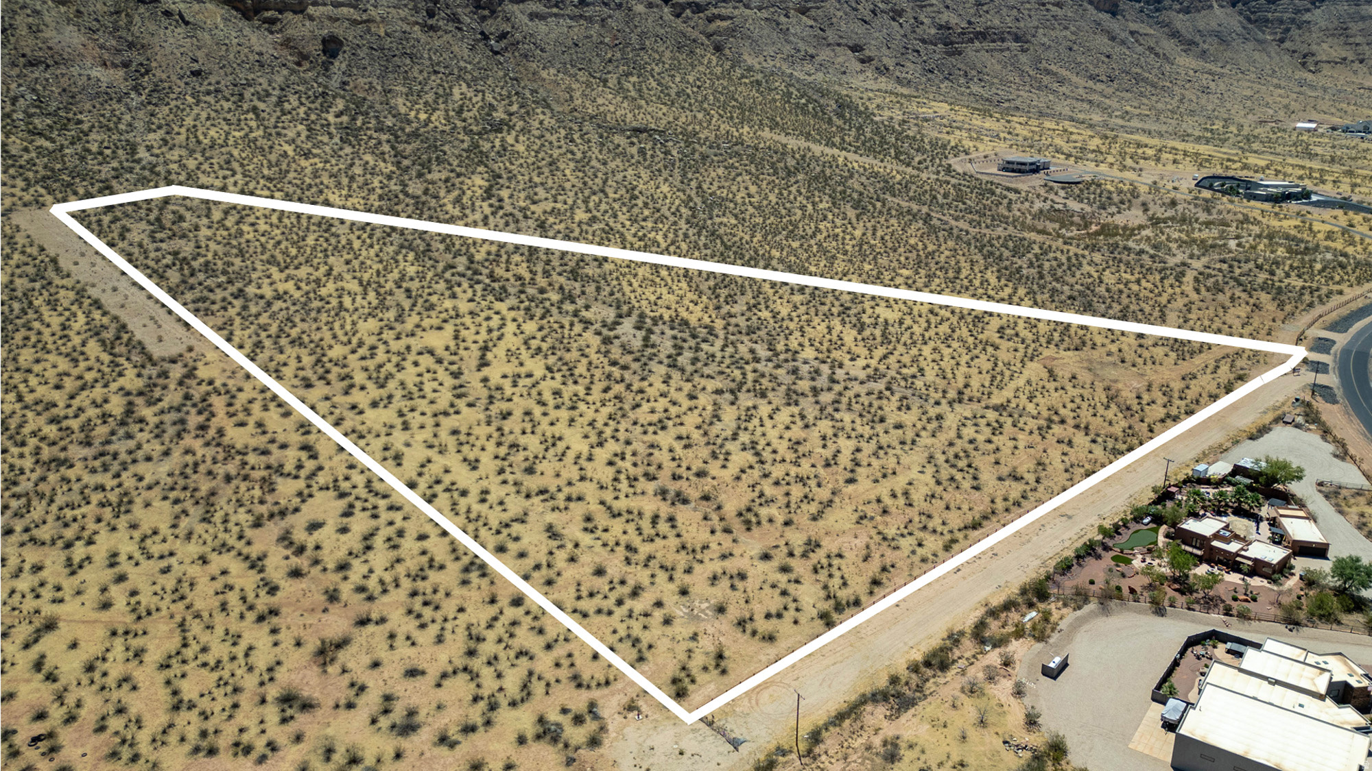 MOCCASIN FLATS - Land
