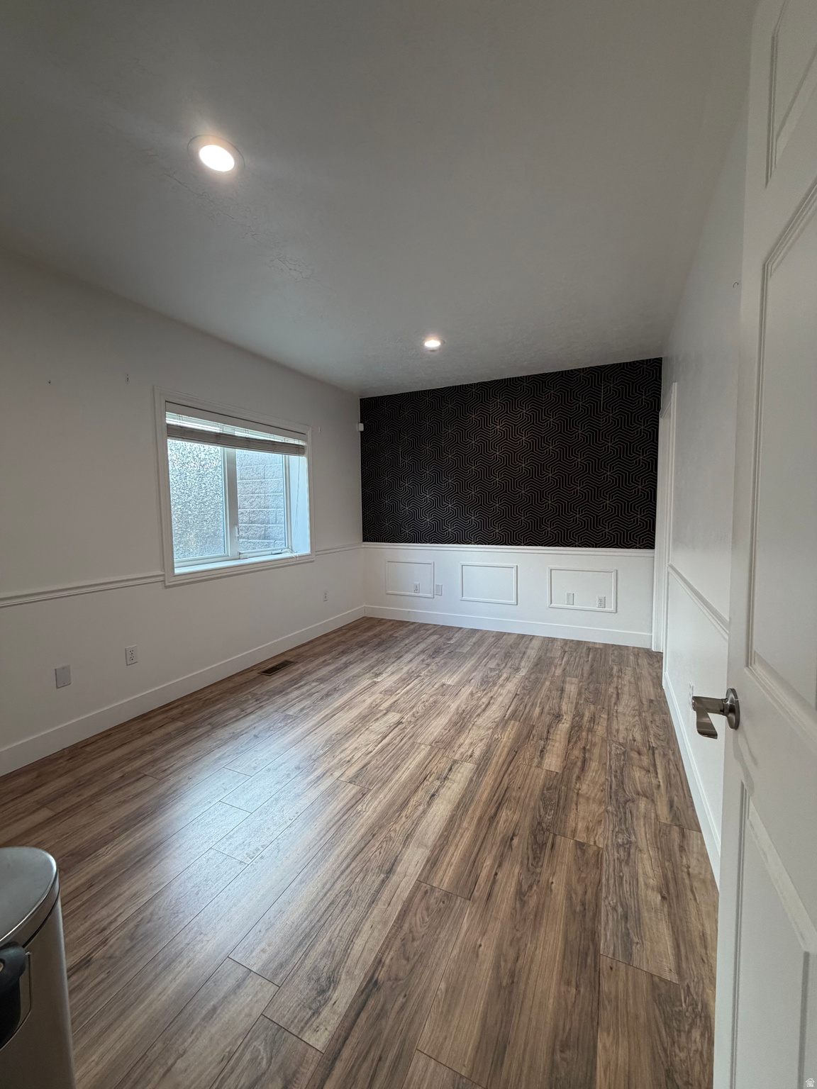 PINNACLE PARK PUD PH III - Commercial Lease