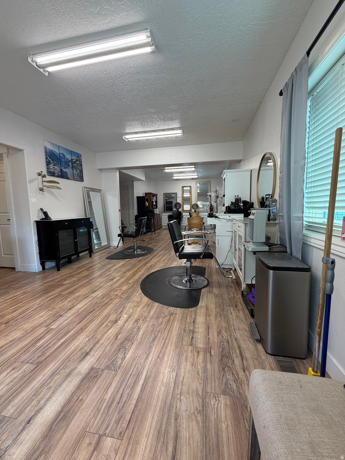PINNACLE PARK PUD PH III - Commercial Lease