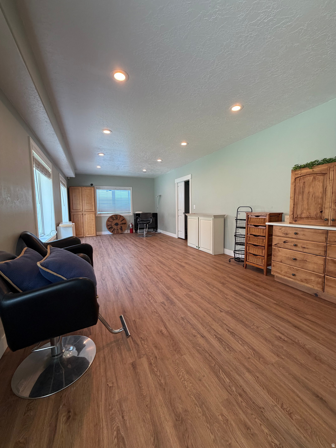 PINNACLE PARK PUD PH III - Commercial Lease