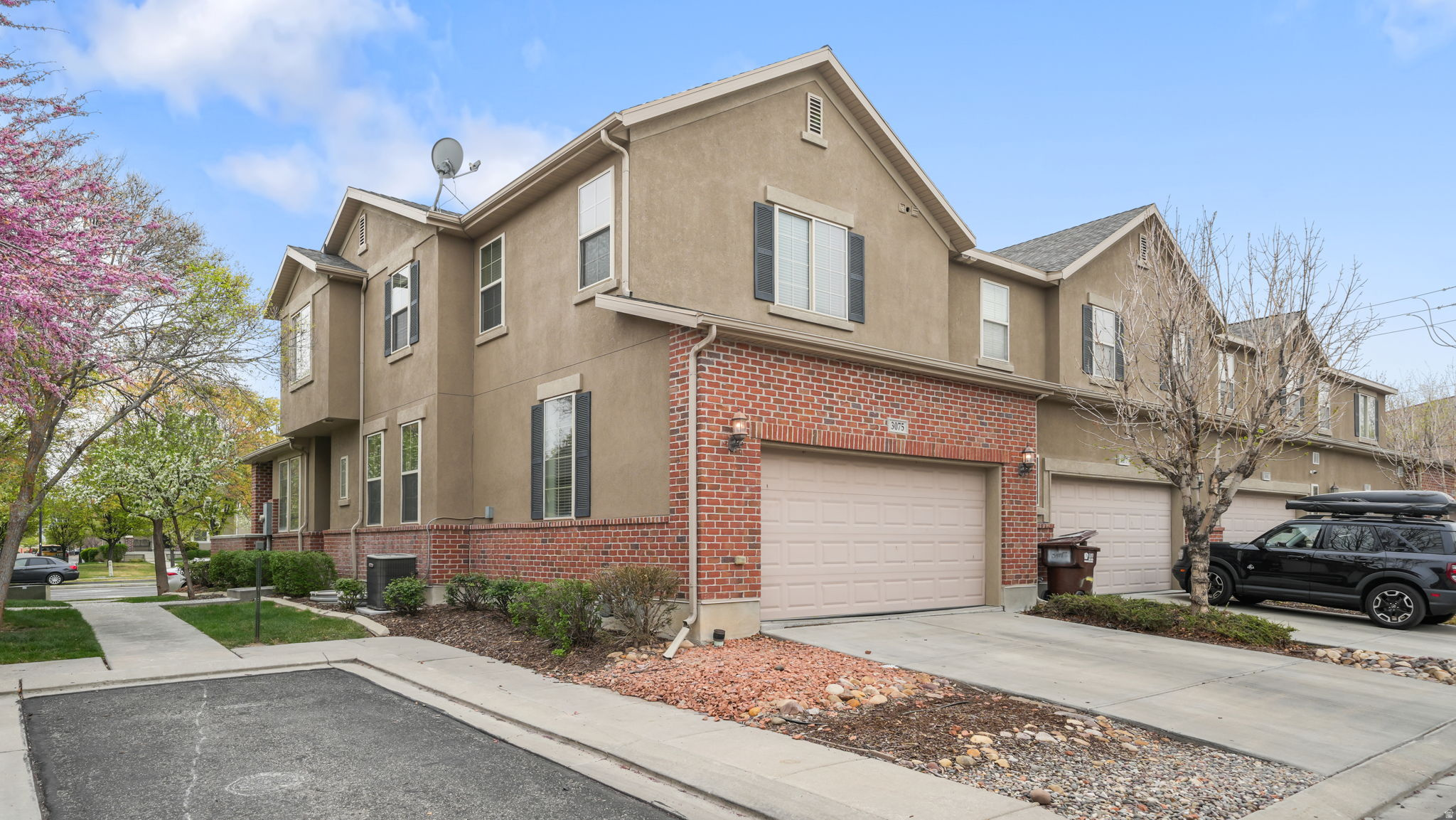 TOWNHOMES AT HIGHBURY - Residential
