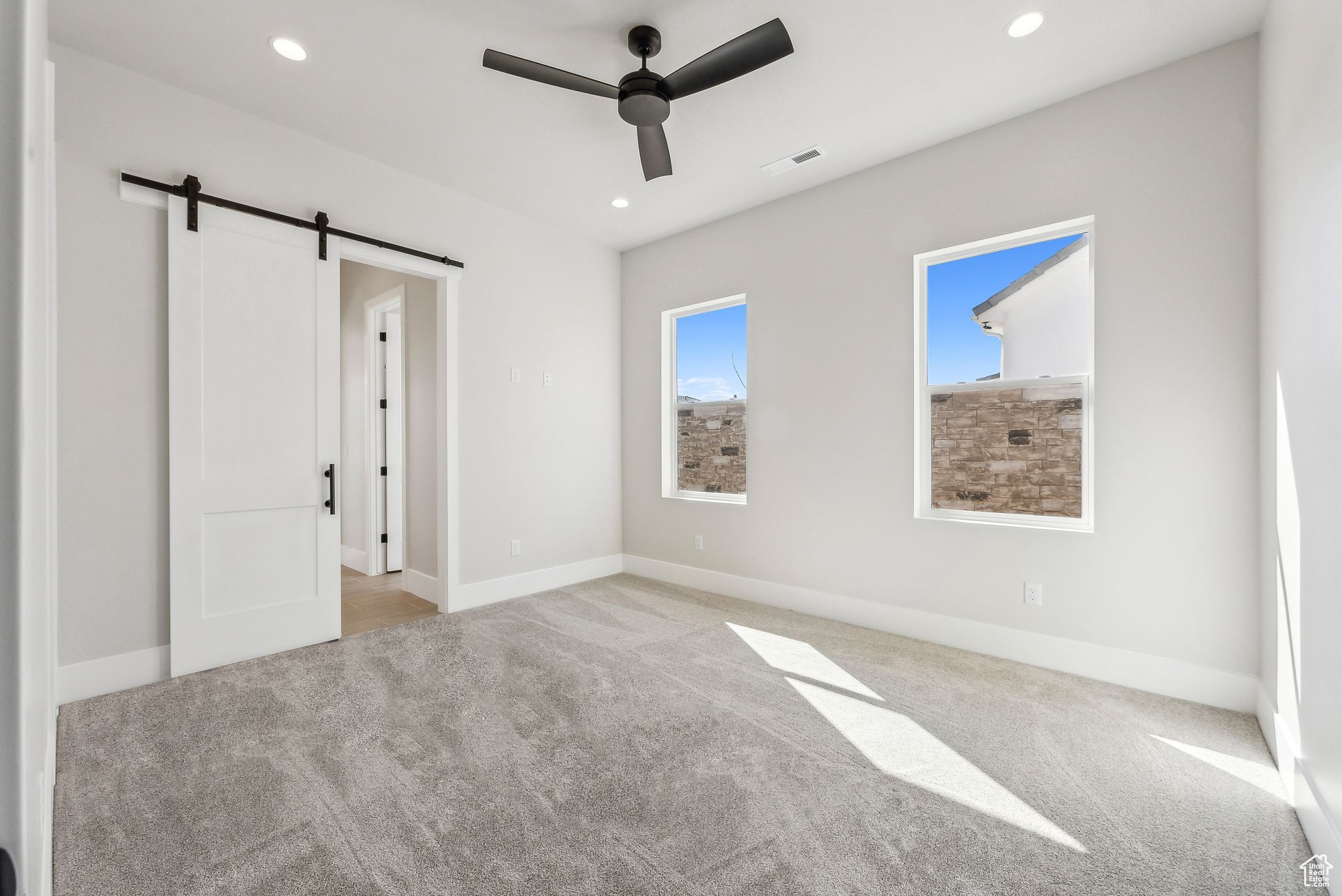 HAWKEYE POINT - Residential