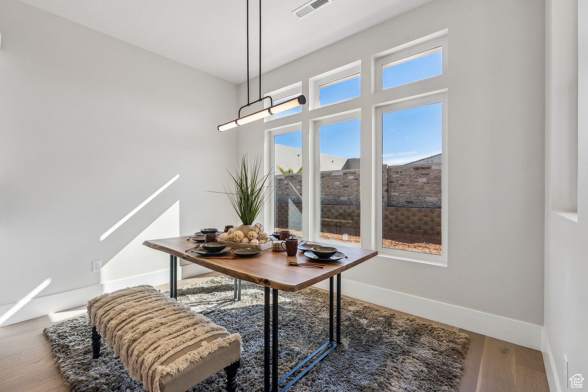 HAWKEYE POINT - Residential