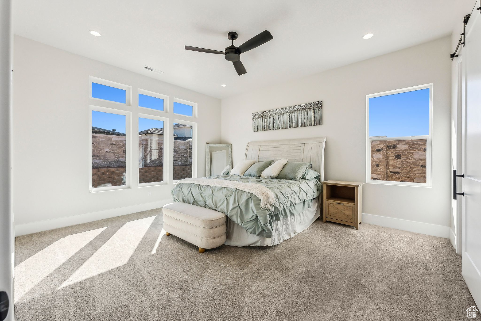 HAWKEYE POINT - Residential