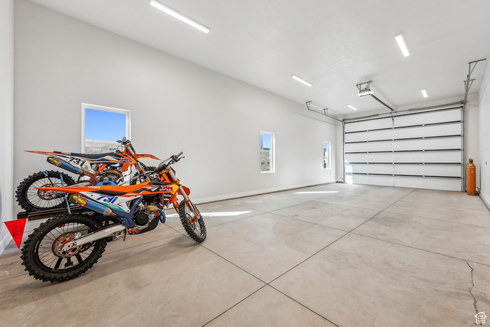 HAWKEYE POINT - Residential