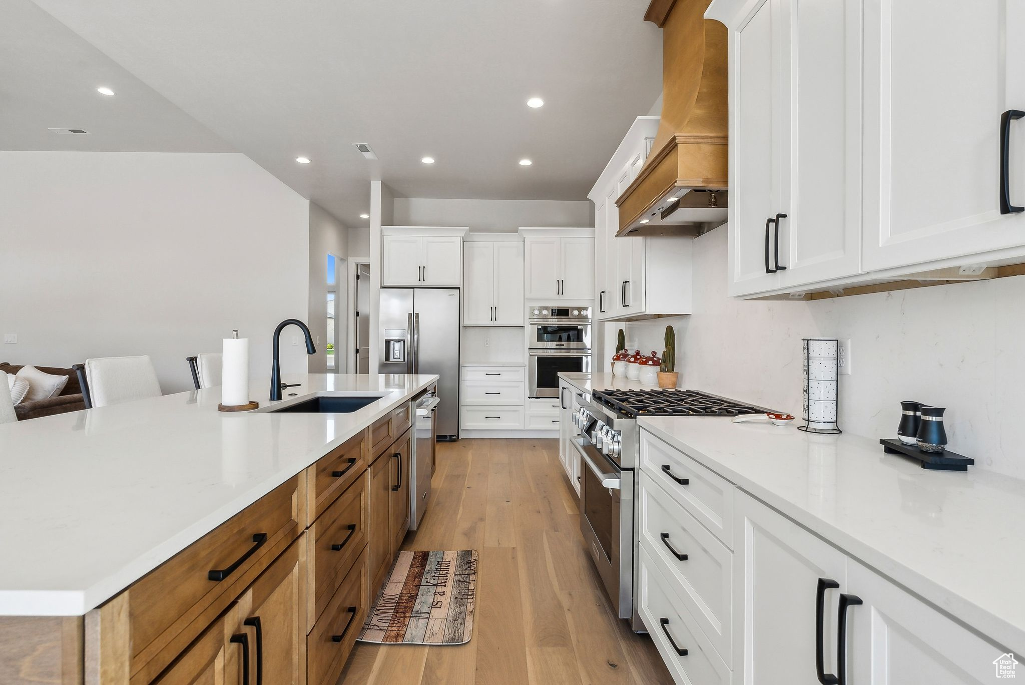 HAWKEYE POINT - Residential