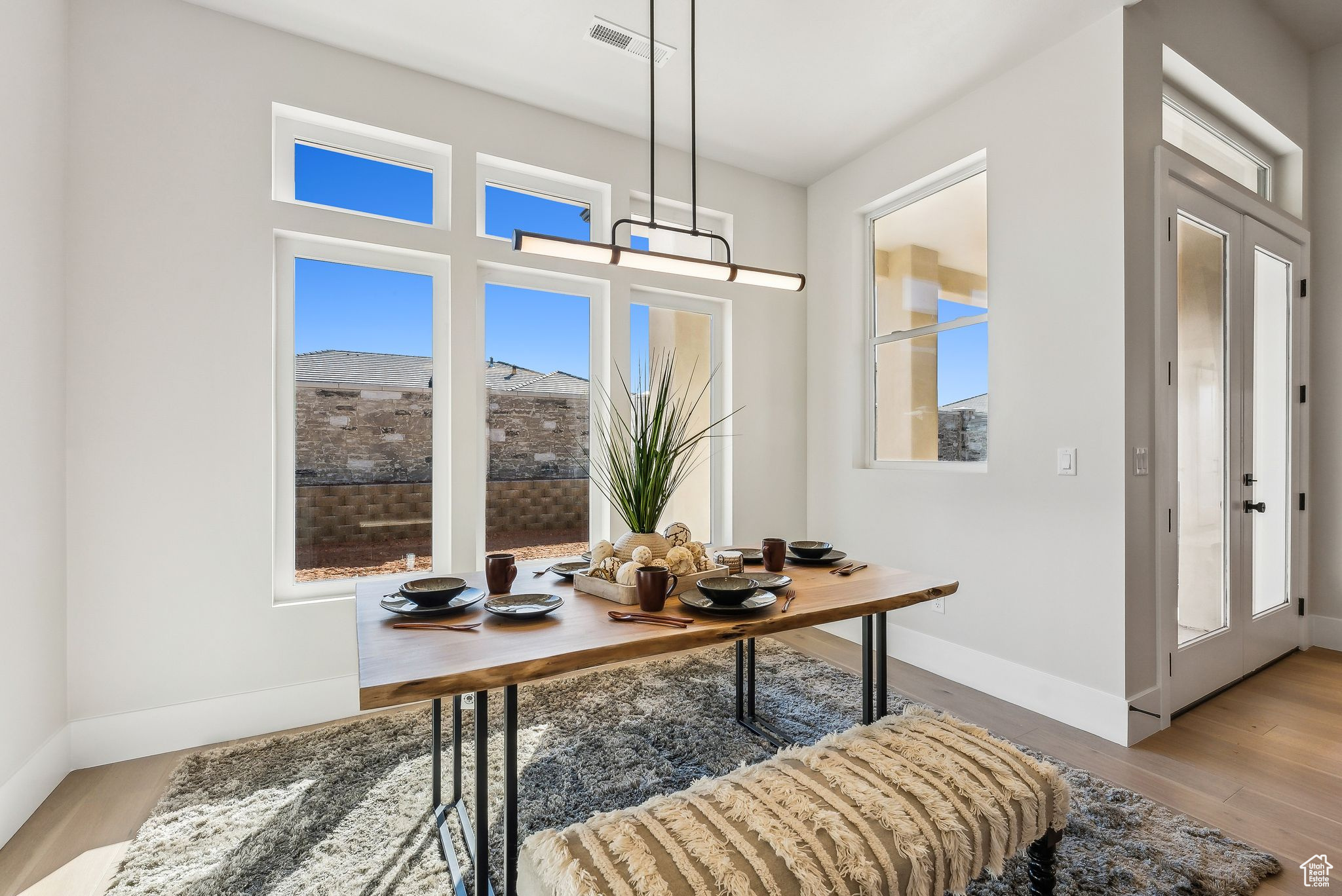 HAWKEYE POINT - Residential