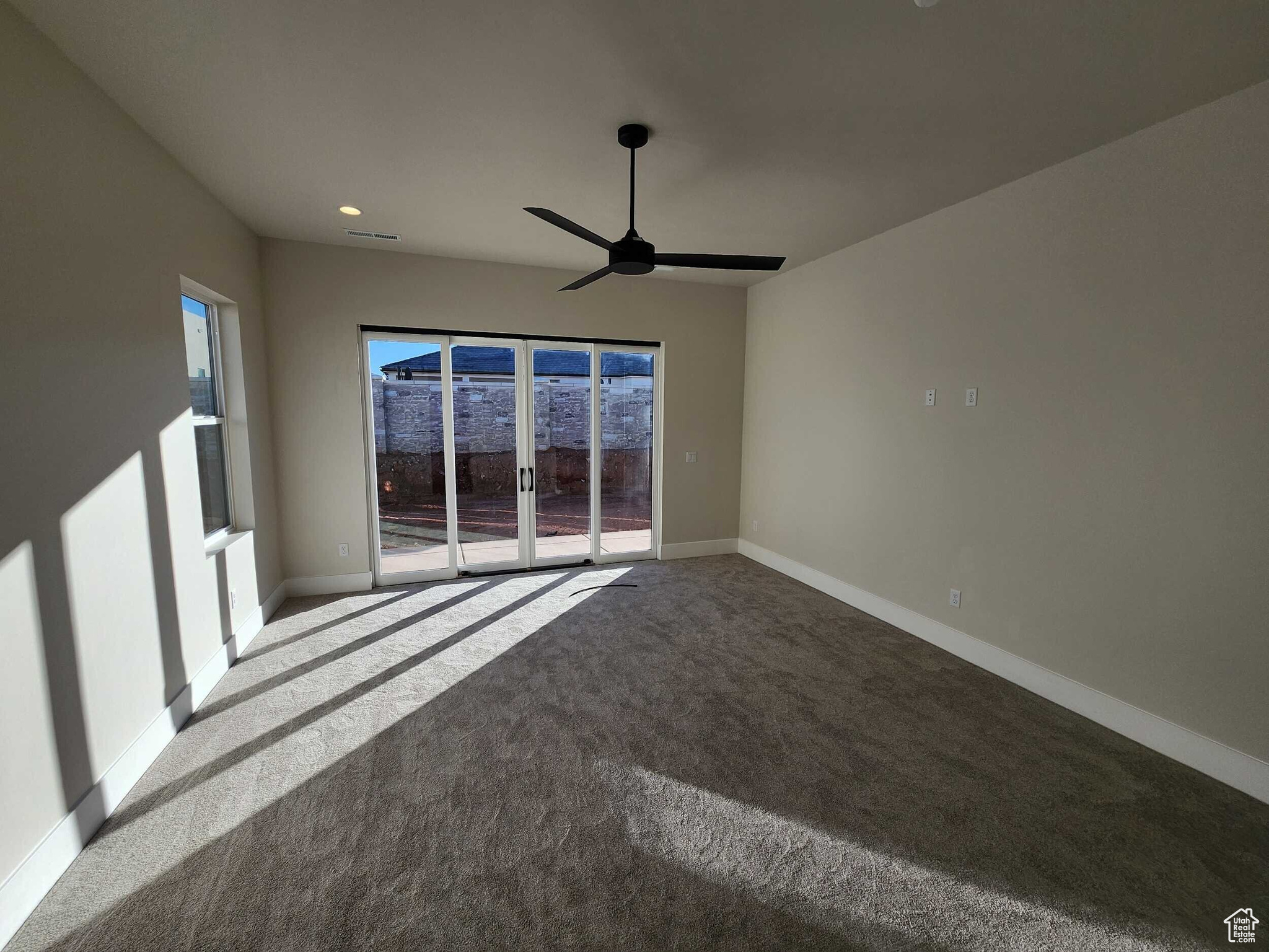 HAWKEYE POINT - Residential