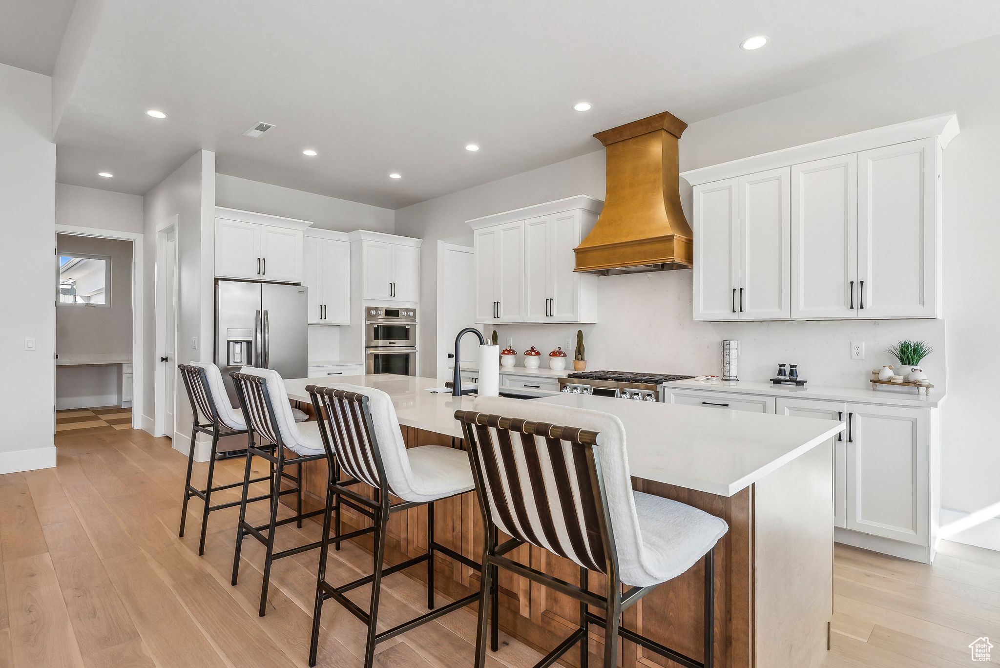 HAWKEYE POINT - Residential