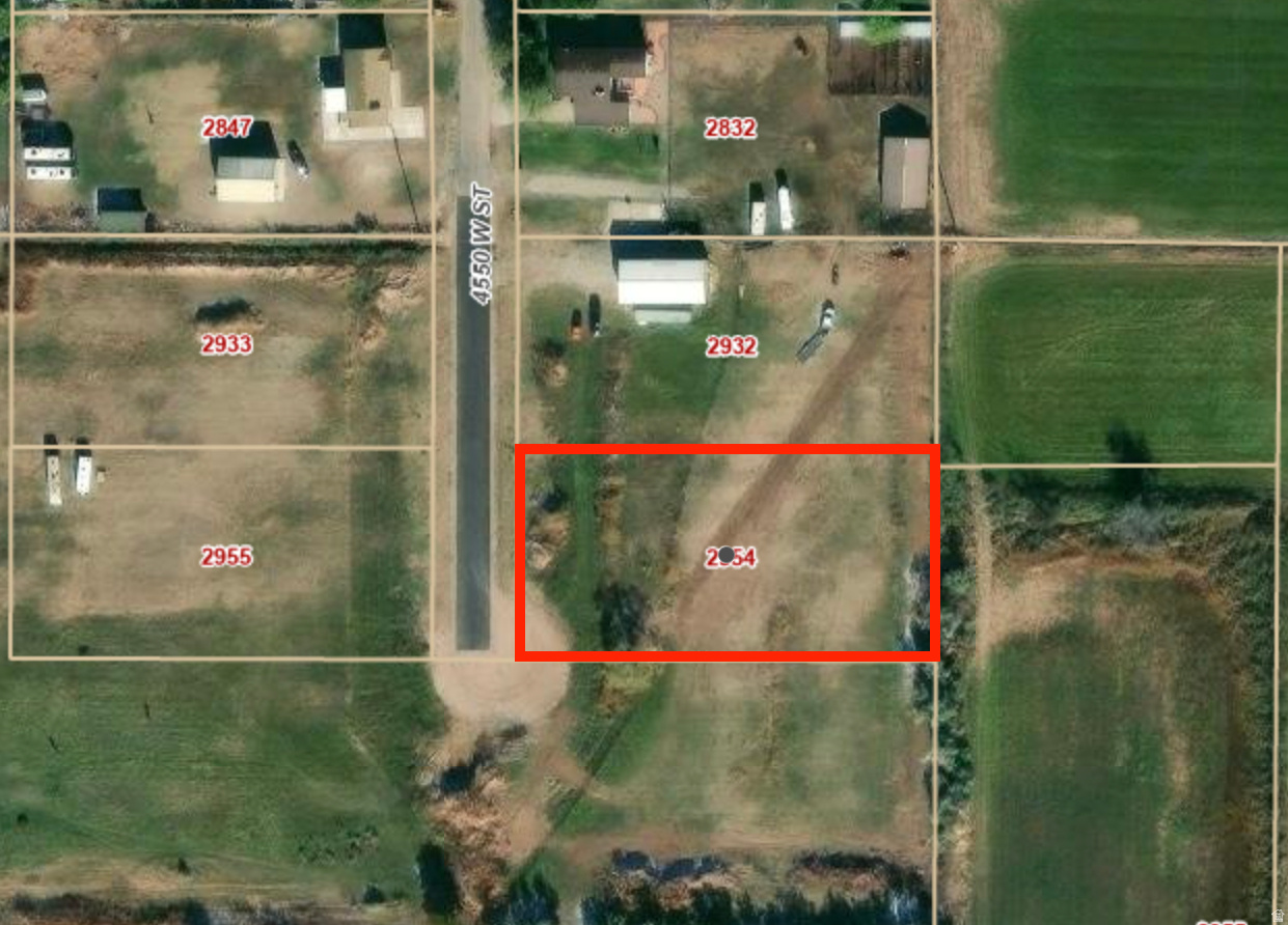 HORSE PROPERTY + NO CC&Rs + UTILITIES STUBBED + BRING YOUR OWN BUILDER! Rare opportunity to own 1.03 acres of horse property in a highly desirable area with NO CC&Rs! Enjoy the freedom to build the home, shop, barn, and lifestyle you've been dreaming of without the restrictions often found in newer developments. Water, power, and gas are already stubbed to the property, helping simplify the building process. Secondary water is available (connection fee required), while septic will need to be installed by the future owner. With limited horse property lots remaining in the area, this parcel offers the perfect blend of country living and modern convenience. Bring your animals, toys, RVs, and vision to create your own private retreat while still enjoying easy access to nearby amenities, schools, shopping, and commuting routes. Opportunities like this don't come along often!