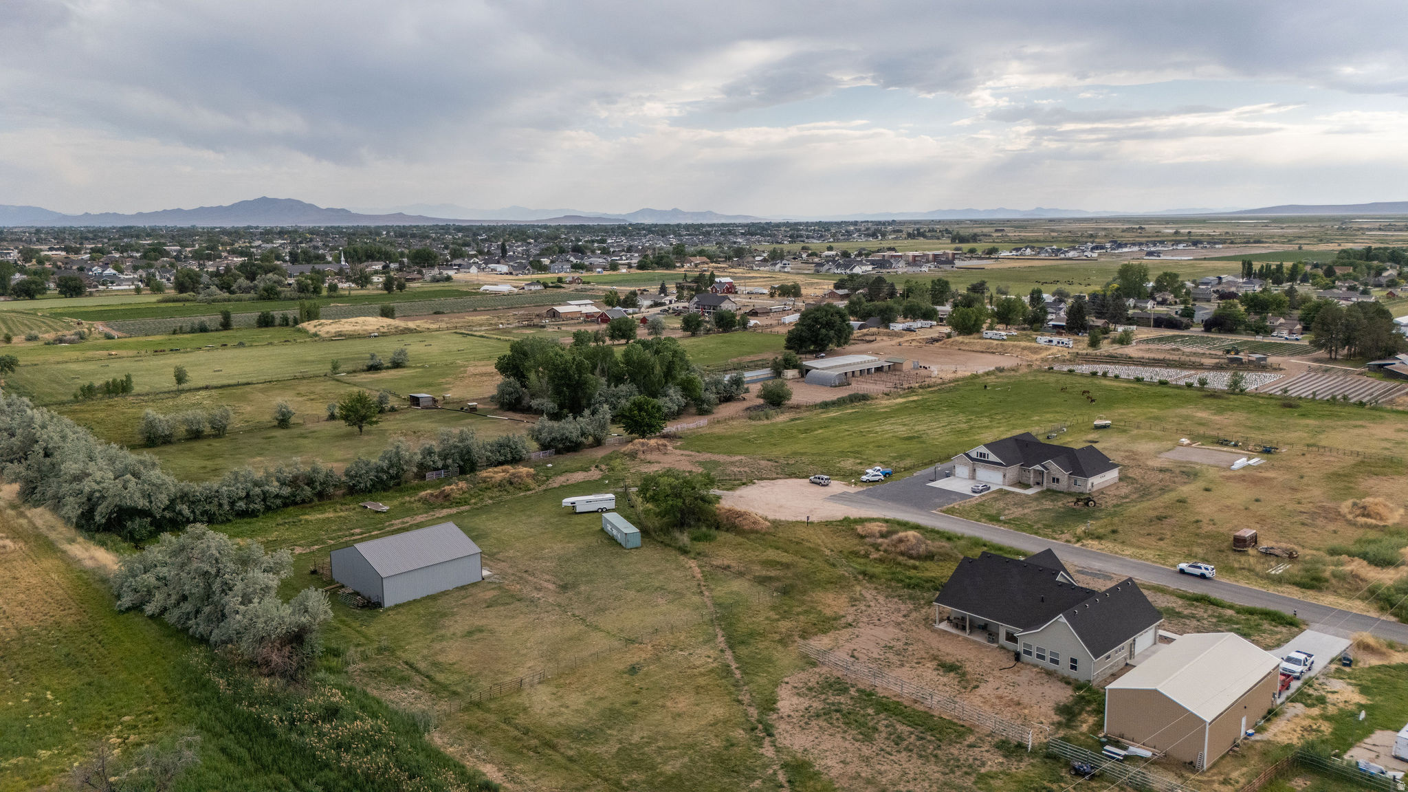DAISY ESTATES - Land
