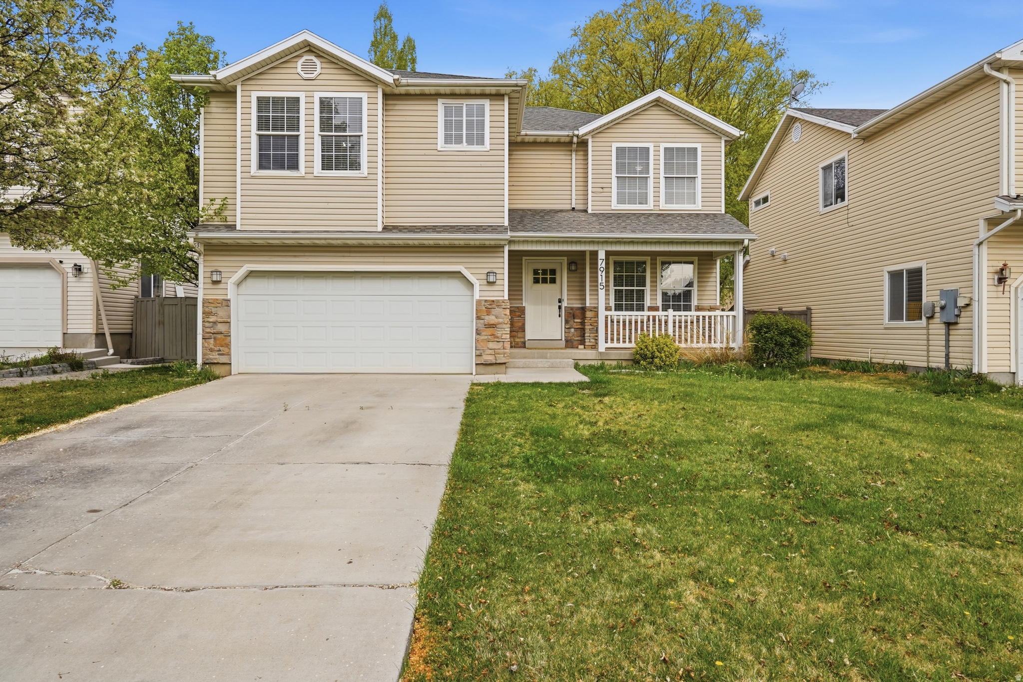 Expansive 3242 sq ft (2542 finished) extensively remodeled home with 5 bedrooms, a large 2nd story loft, main floor formal living room and family room and another 700 sq ft of basement partially framed for your enjoyment! Brand new $10k HVAC system, new toilets, new 1st floor lighting, newer water filtration system and a surprisingly spacious back yard all nestled in the beautiful large tree lined Rush Valley community. Play in your back yard or right across the street in the neighborhood park. See attached floorplans & 3D Tour to appreciate just how much space for enjoyment this property offers!