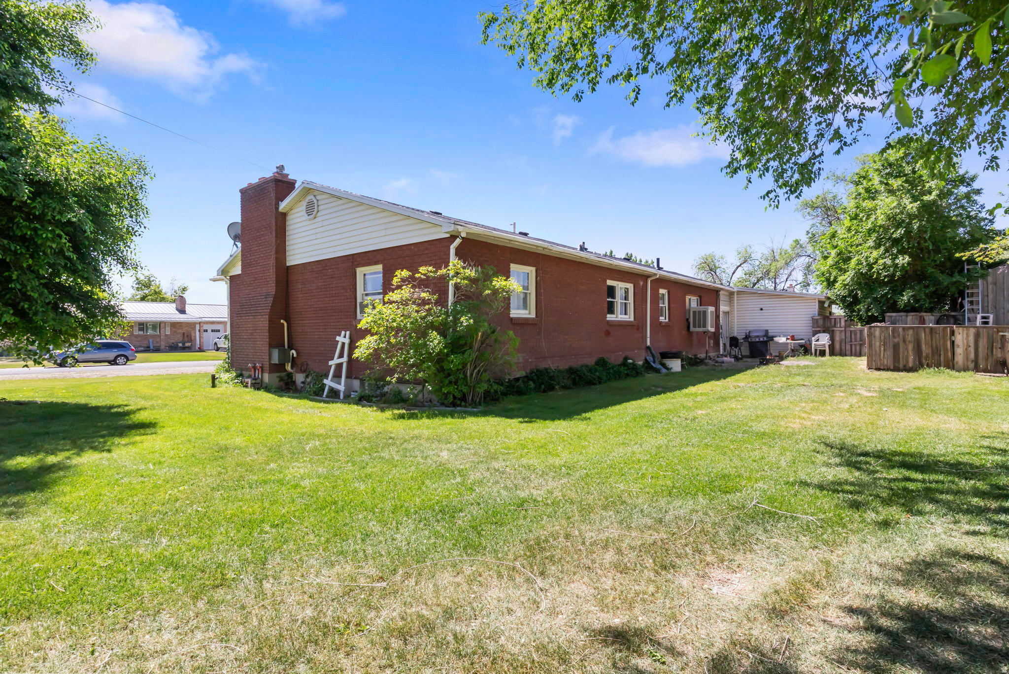 INTERMOUNTAIN SANPETE COUNTY - Residential