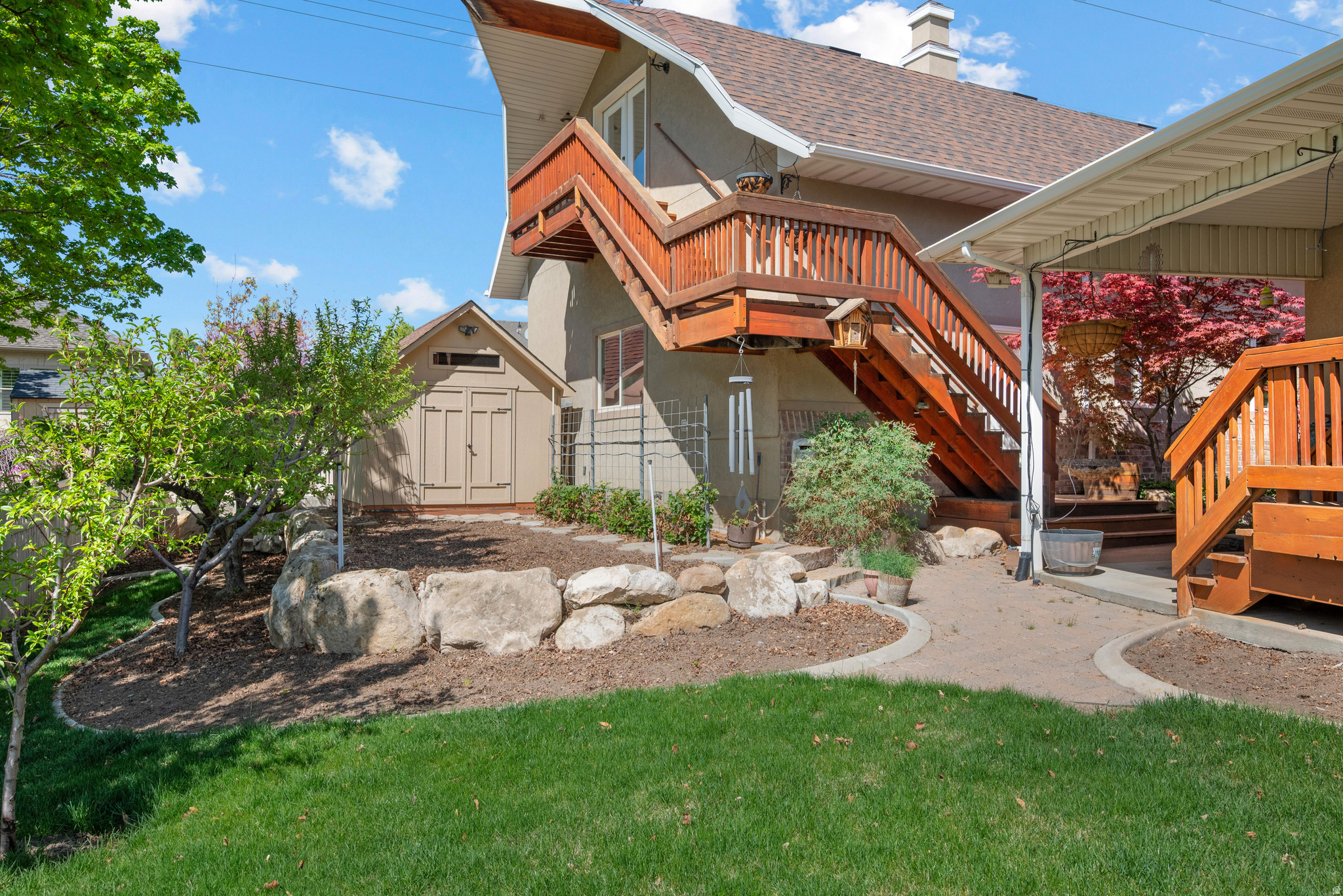 RED OAKS - Residential