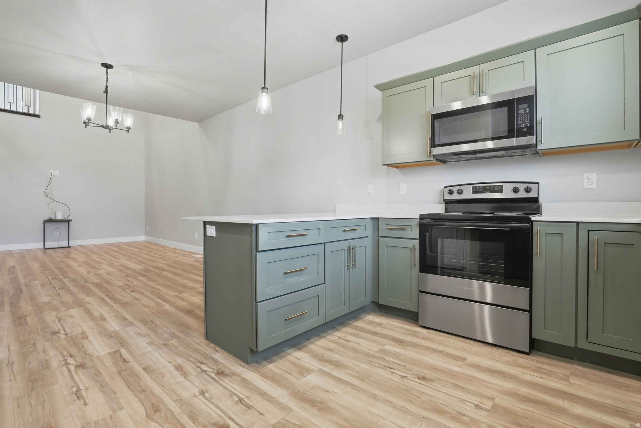 MOUNTAIN RIDGE - Residential