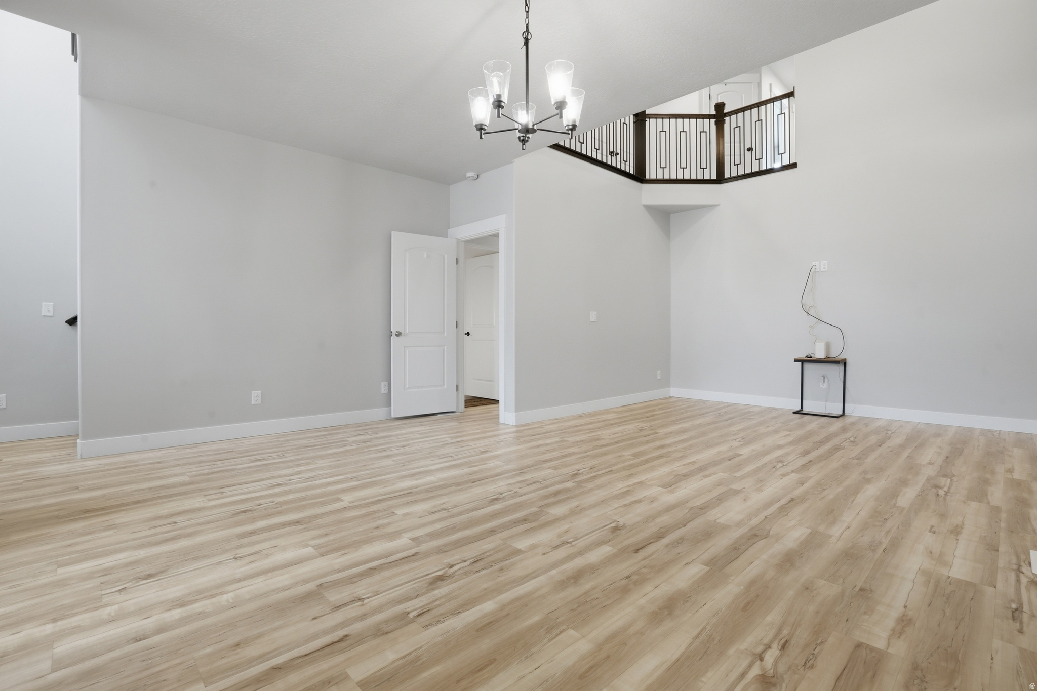 MOUNTAIN RIDGE - Residential