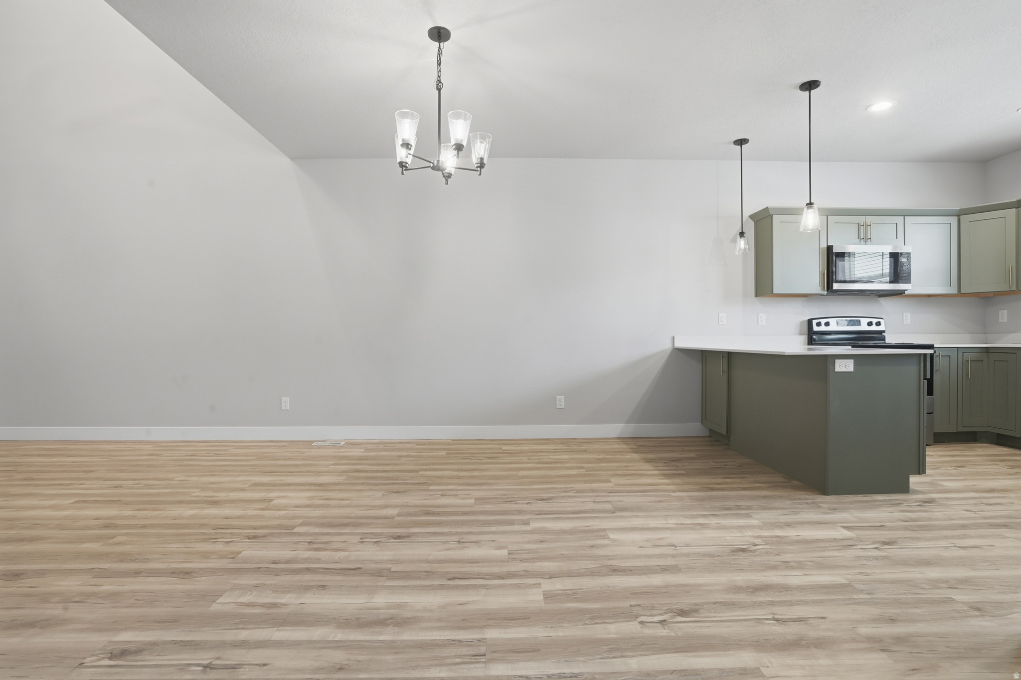MOUNTAIN RIDGE - Residential