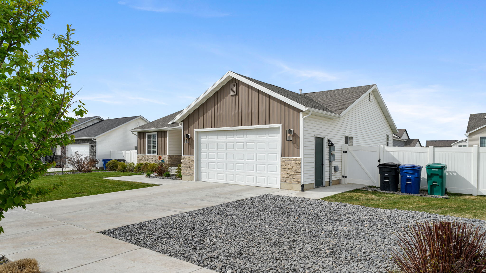 MOUNTAIN VIEW ESTATE - Residential