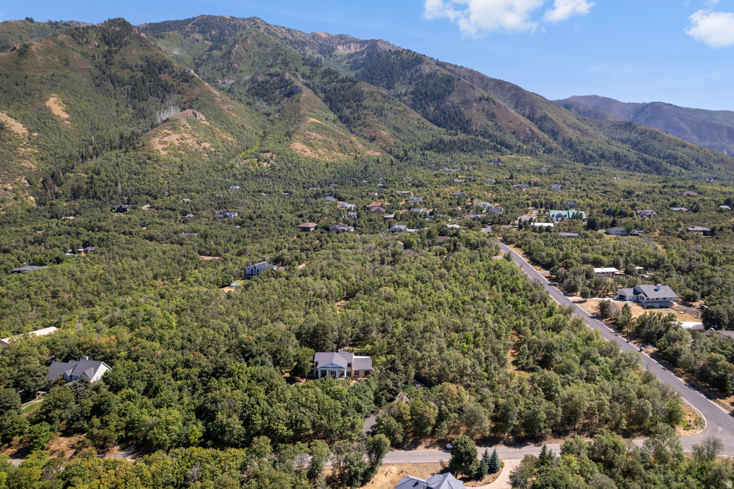 WOODLAND HILLS - Residential