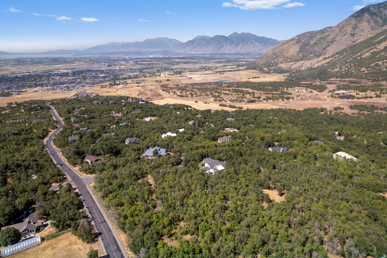 WOODLAND HILLS - Residential