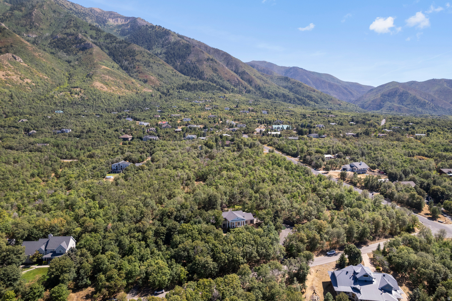 WOODLAND HILLS - Residential