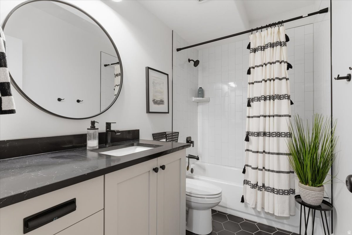 FAVEROS LEGACY - Residential