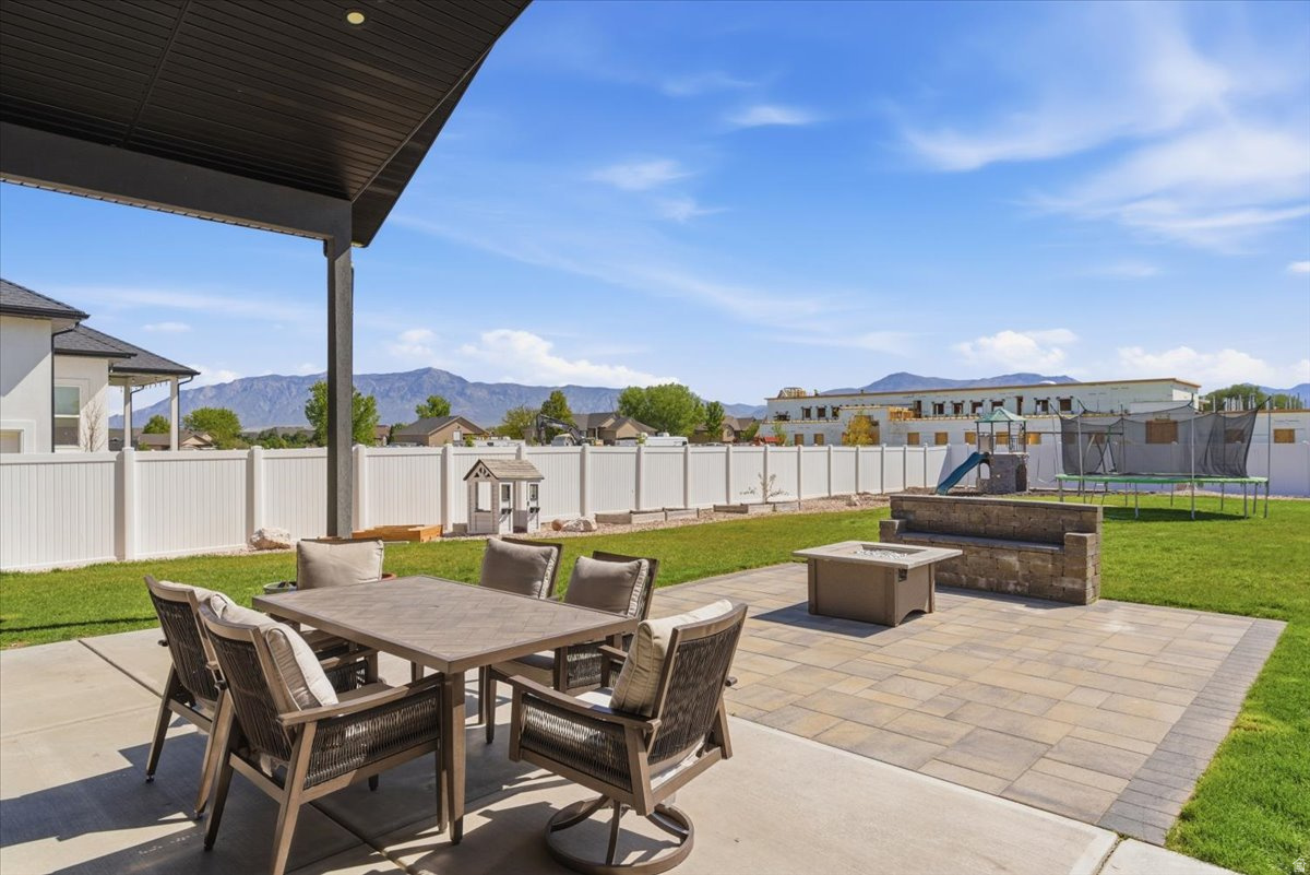 FAVEROS LEGACY - Residential