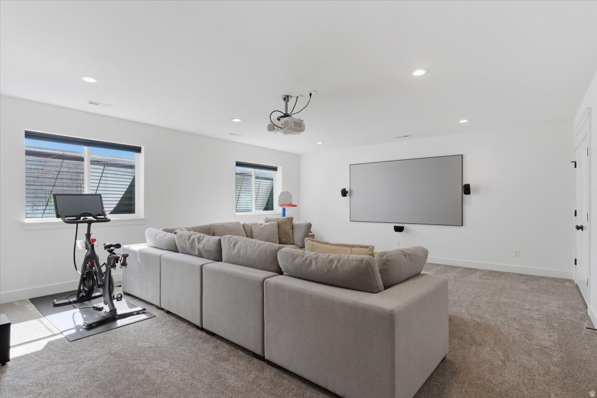 FAVEROS LEGACY - Residential