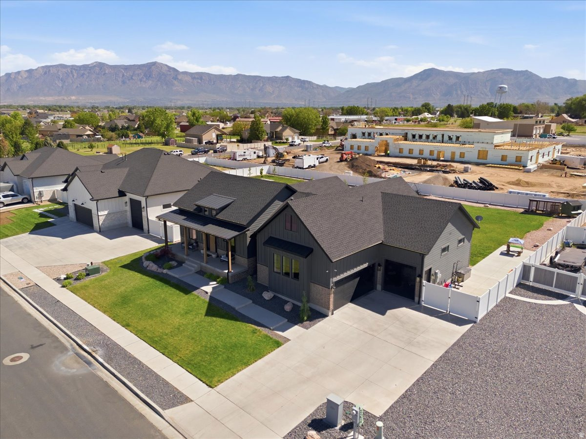 FAVEROS LEGACY - Residential