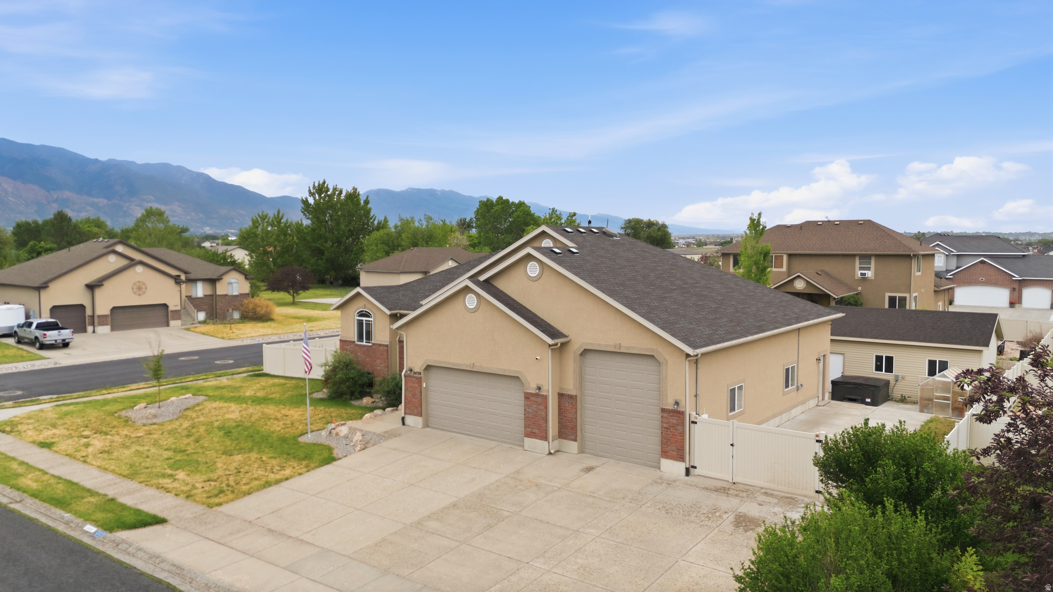 HOLMES ESTATES SUBDIVISION PHASE 2 - Residential