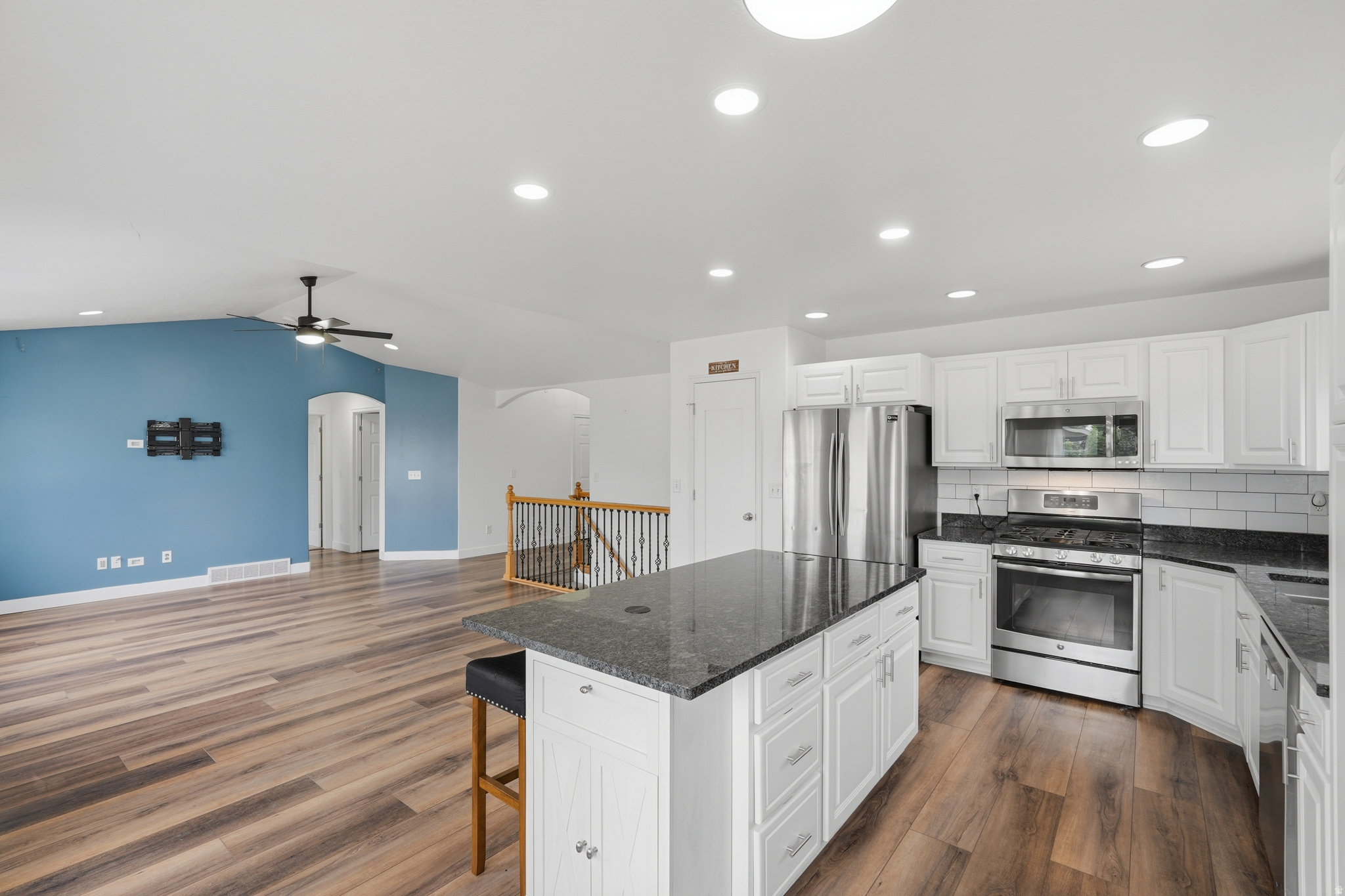 HOLMES ESTATES SUBDIVISION PHASE 2 - Residential