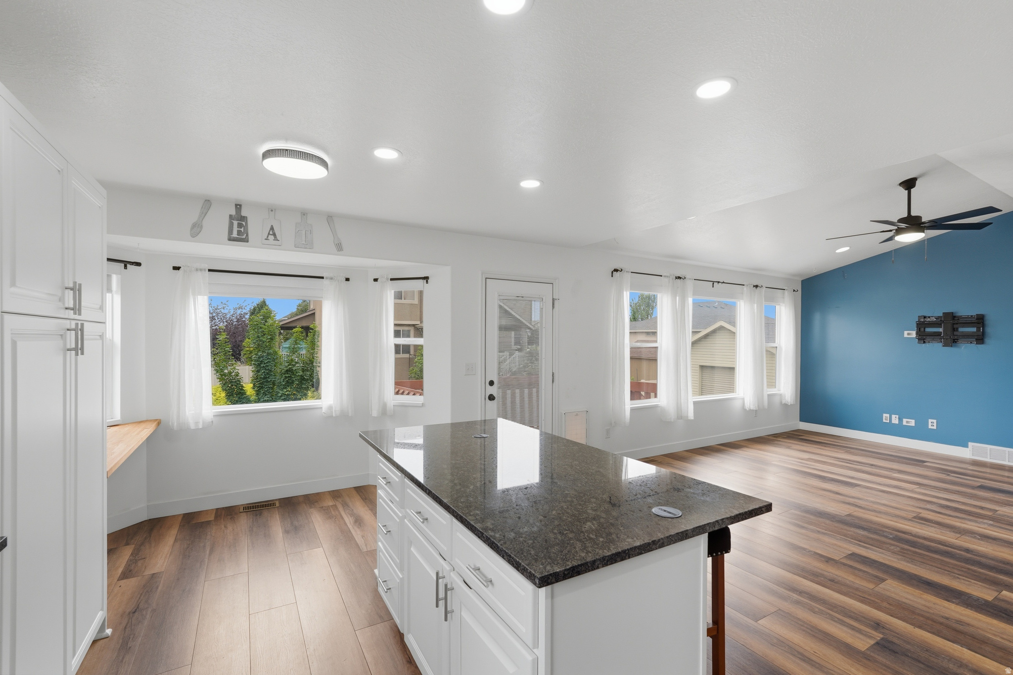 HOLMES ESTATES SUBDIVISION PHASE 2 - Residential