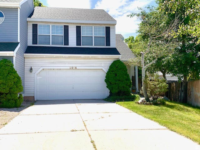 Wonderful Millcreek/Canyon Rim Townhouse in a cul-de-sac, No HOA!.  Priced to sell with lots of natural light, soaring vaulted ceilings, neutral colors, 4 bedroom, 4 bathrooms, potential kitchenette downstairs with separate garage entrance. Secluded fully fenced backyard.  Sold as is but seller paid closing costs considered. No assigned, subject to sell or blind offers. Seller will need at least a 14 day possession. No showings before 11am please with 2 hour notice. Go to 2300 East to Lambourne to get to 2000 East under construction.