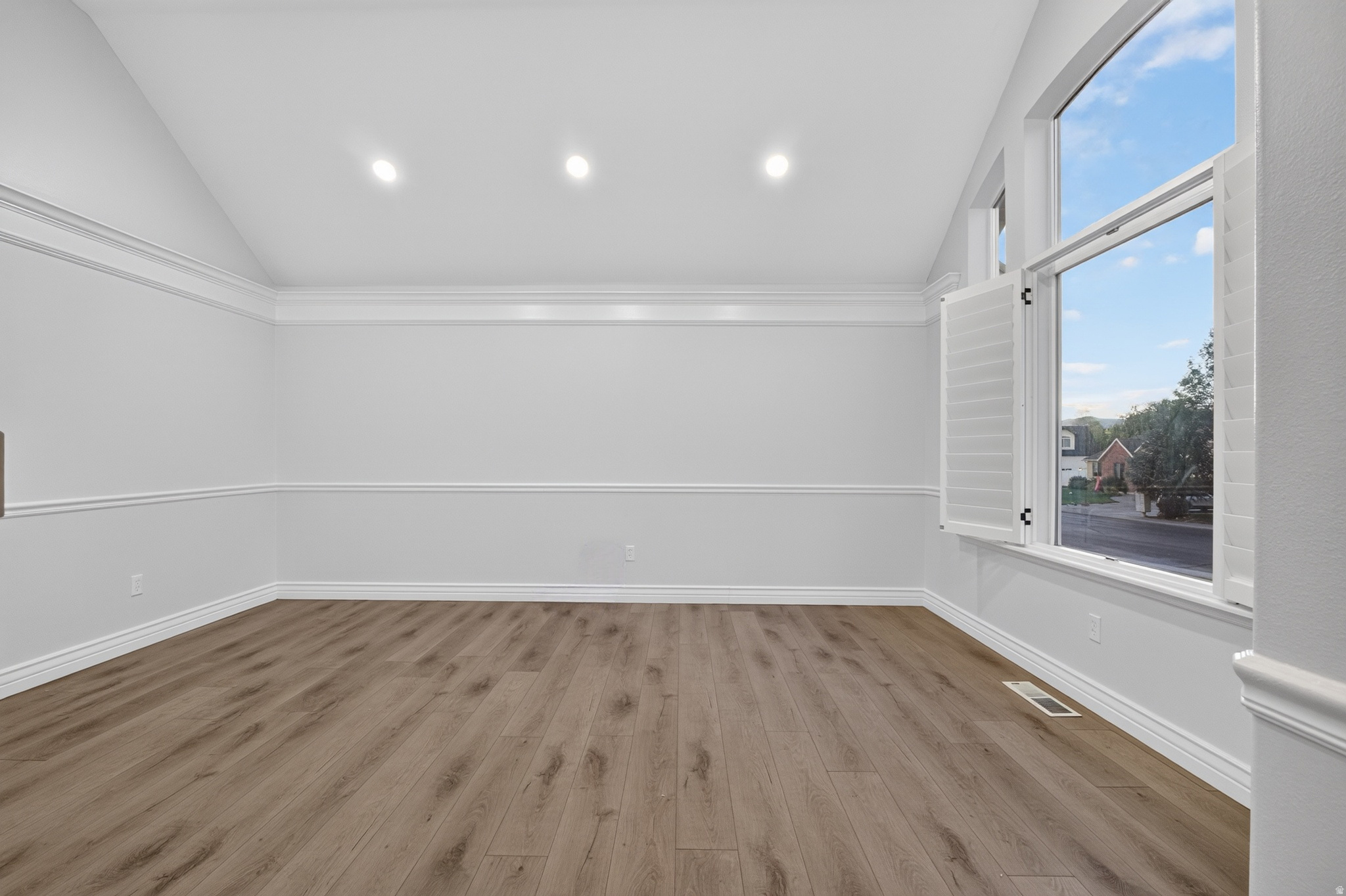 NORTH TEMPLE ESTATES - Residential Lease