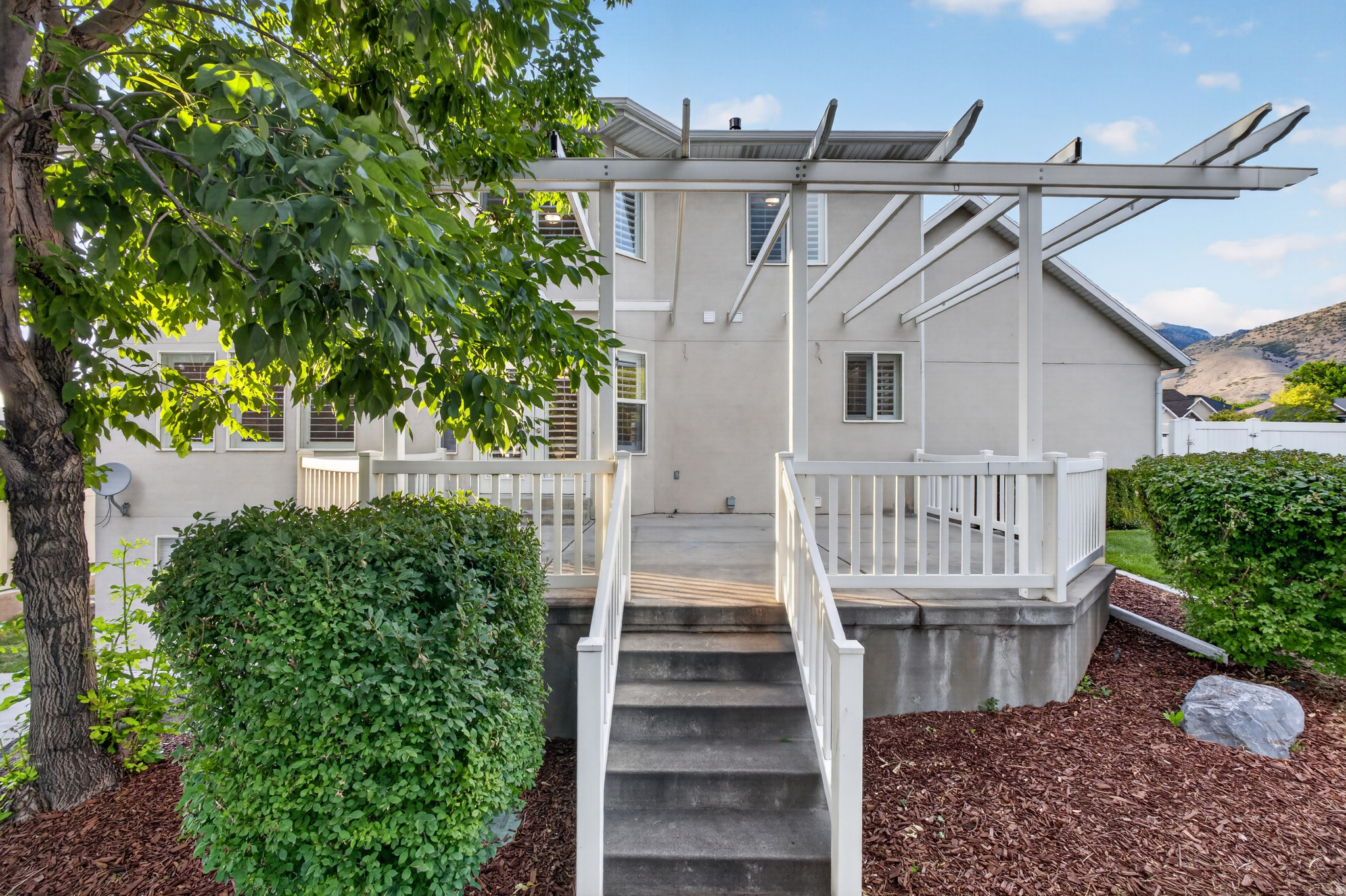 NORTH TEMPLE ESTATES - Residential Lease