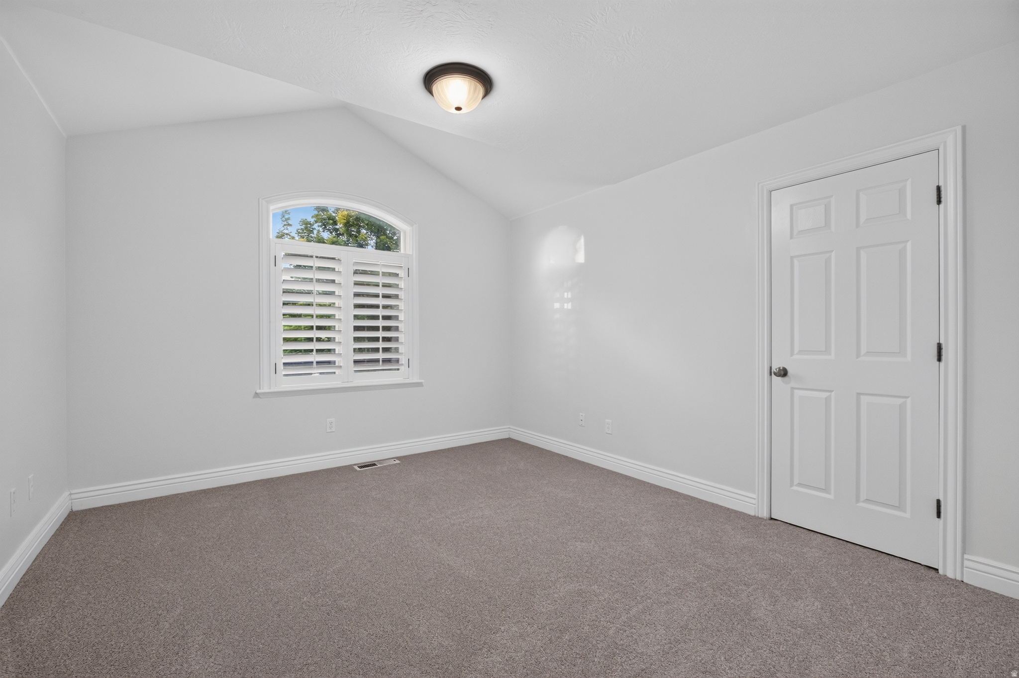NORTH TEMPLE ESTATES - Residential Lease